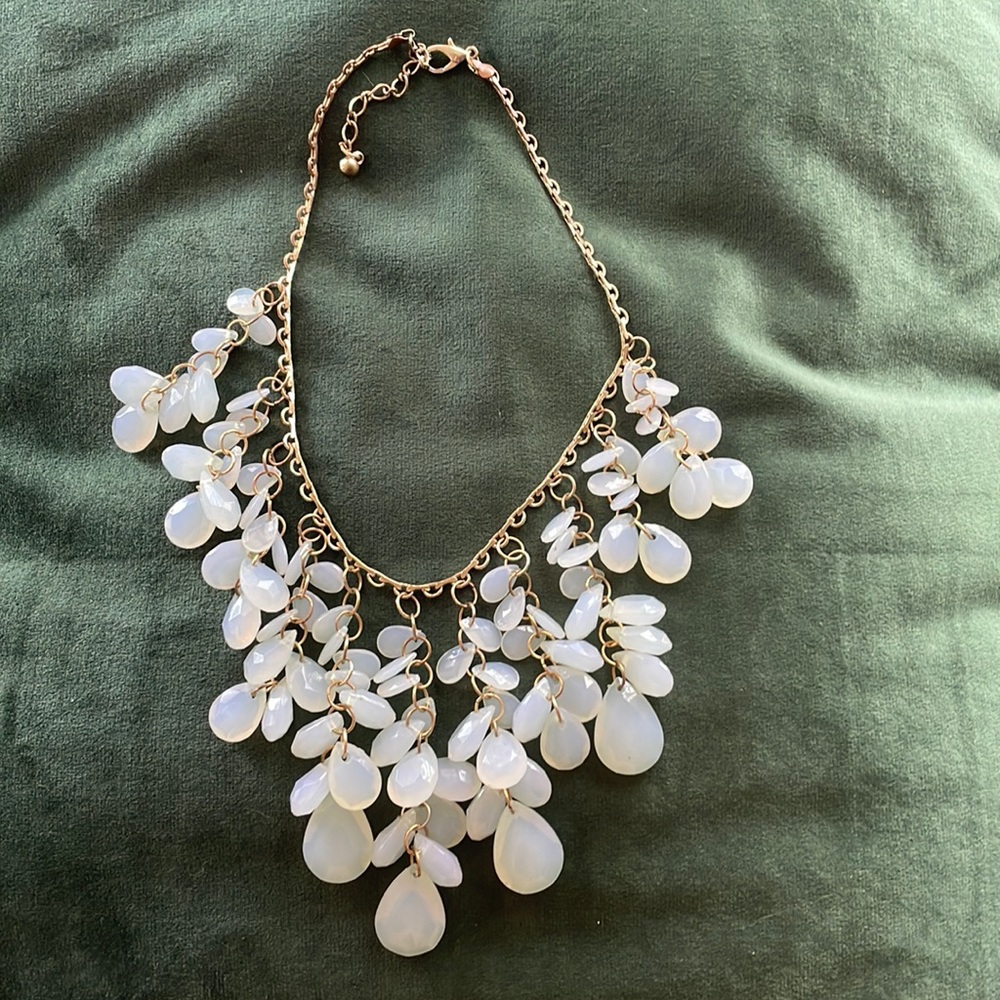 Teardrop bib necklace
